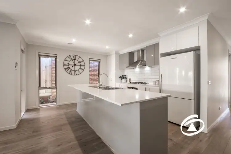 Second view of Homely townhouse listing, 2/5 Kerry Place, Garfield VIC 3814