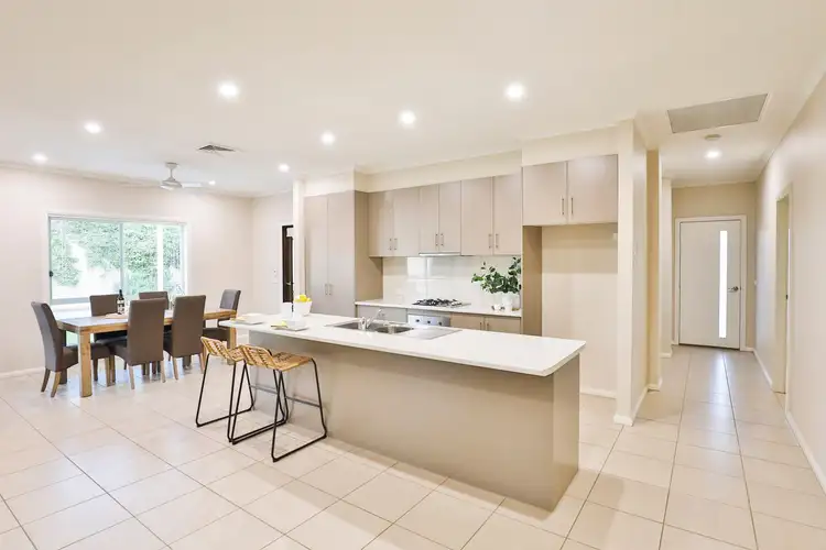 Fifth view of Homely house listing, 4 Cosgrove Court, Mildura VIC 3500