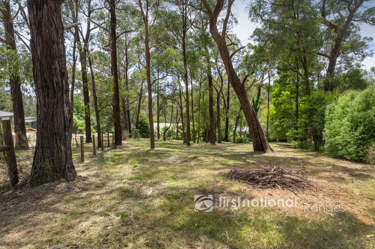 1 Salisbury Avenue, Cockatoo VIC 3781