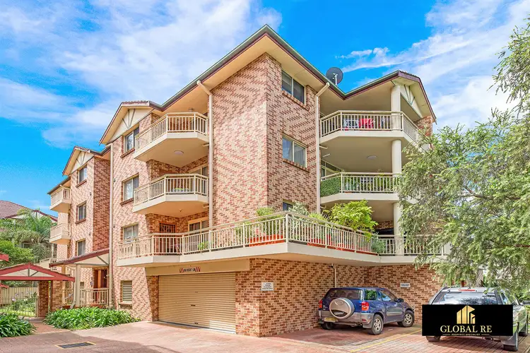 Main view of Homely unit listing, 5/181-185 Sandal Crescent, Carramar NSW 2163