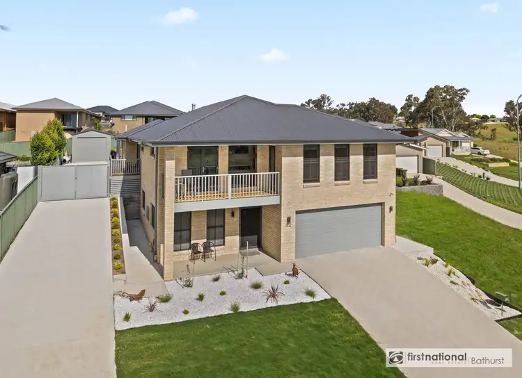 32 Governors Parade, Windradyne NSW 2795