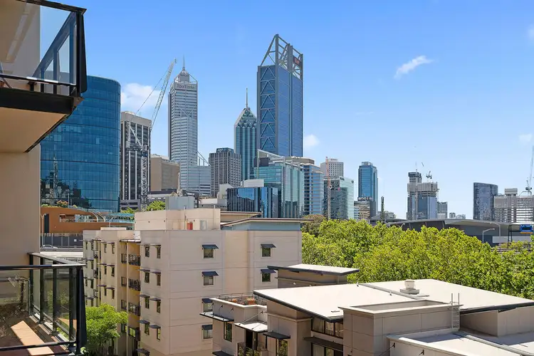 56/118 Mounts Bay Rd, Perth WA 6000