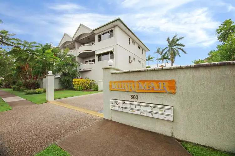 10/303-305 Lake Street, Cairns North QLD 4870