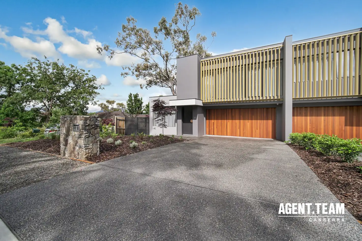 Main view of Homely townhouse listing, 5 Flanagan Street, Garran ACT 2605