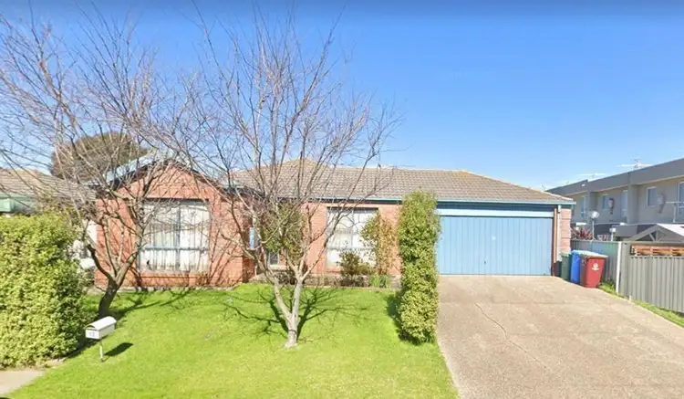 13 Hazelmere Avenue, Cranbourne West VIC 3977