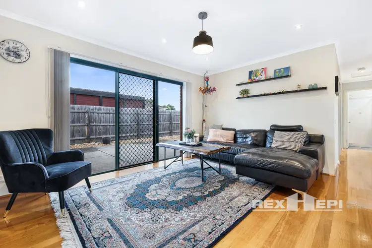 Second view of Homely house listing, 2 Shearer Court, Narre Warren VIC 3805