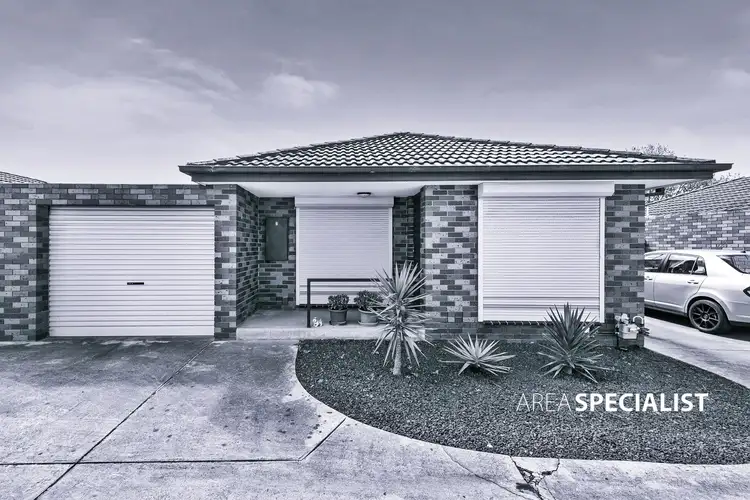 Main view of Homely unit listing, 2/10 Royal Avenue, Springvale VIC 3171