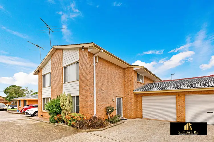 Main view of Homely townhouse listing, 3/5-7 Thelma Street, Lurnea NSW 2170