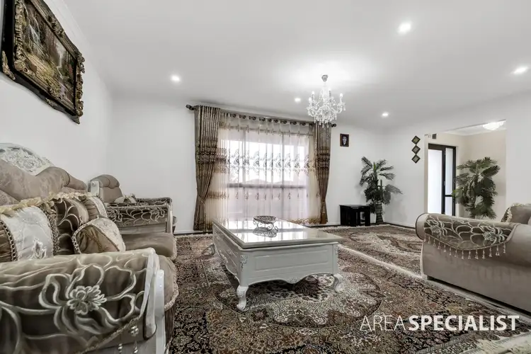 Third view of Homely house listing, 8 Schuler Court, Narre Warren VIC 3805
