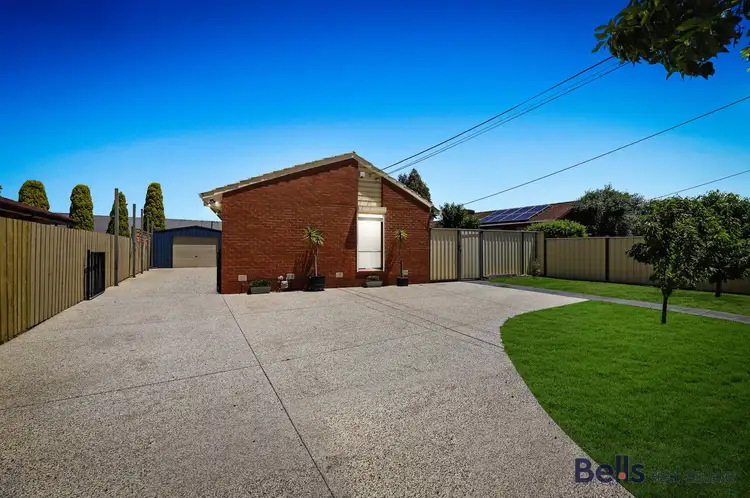 43 Felstead Avenue, Sunshine West VIC 3020