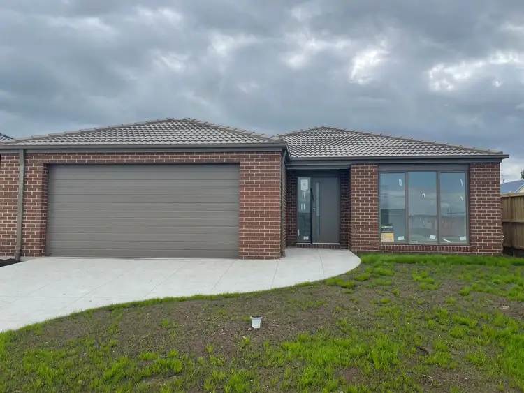 5 Jarrod Drive, Pakenham VIC 3810