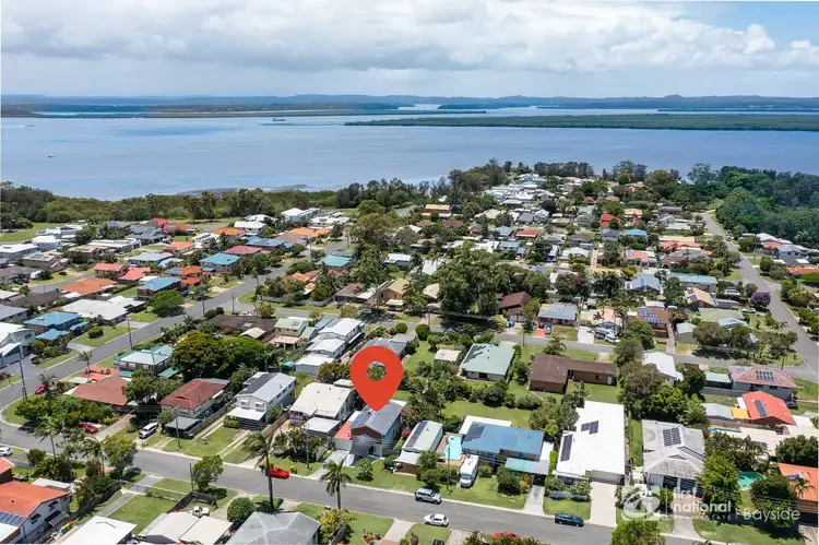 35 Wilkie Street, Redland Bay QLD 4165