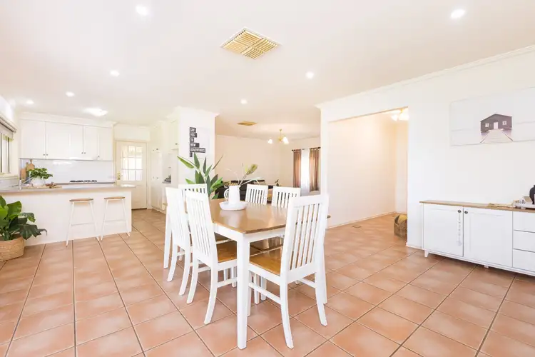 Fifth view of Homely house listing, 5 Birch Court, Mildura VIC 3500