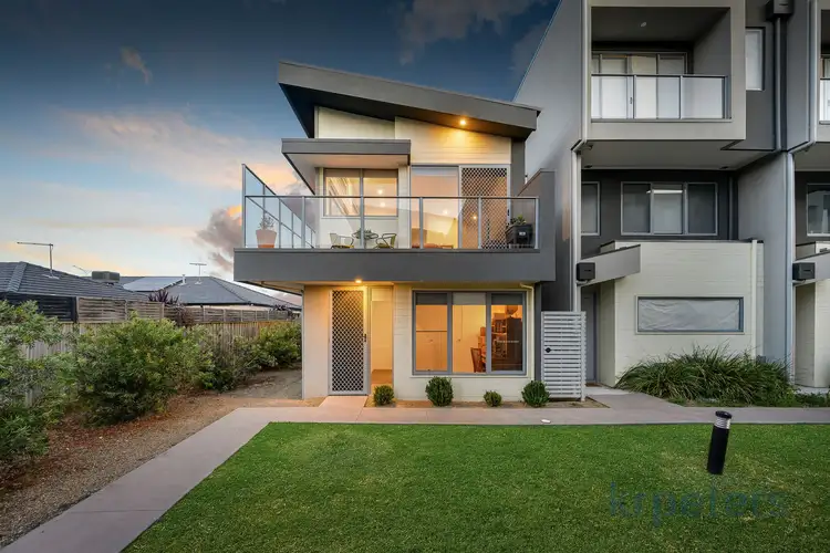 48 Topal Drive, Officer VIC 3809