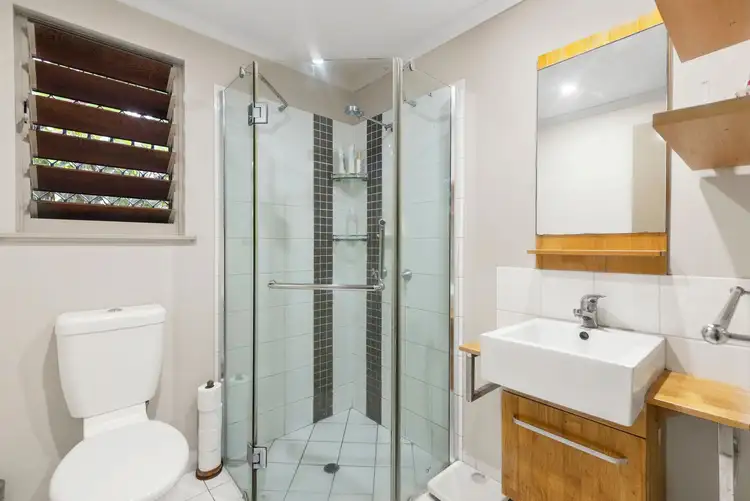 Sixth view of Homely apartment listing, 201/2-8 Centenary Close, Manoora QLD 4870