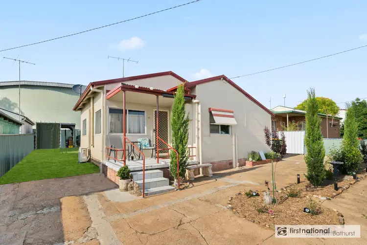 19 Alamein Walk, West Bathurst NSW 2795