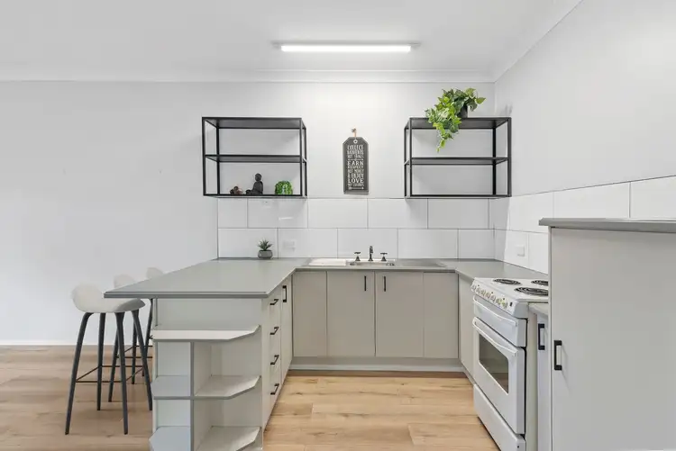 Sixth view of Homely unit listing, 4/24 Macilwraith Street, Manoora QLD 4870