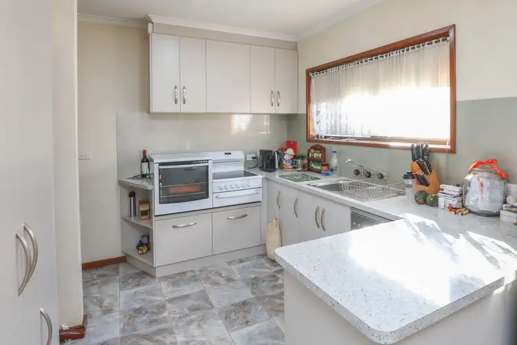 Fifth view of Homely house listing, 53 Jamieson Avenue, Red Cliffs VIC 3496