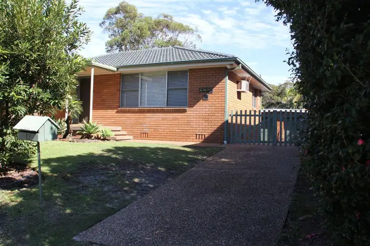 17 Cooloon Street, Hawks Nest NSW 2324