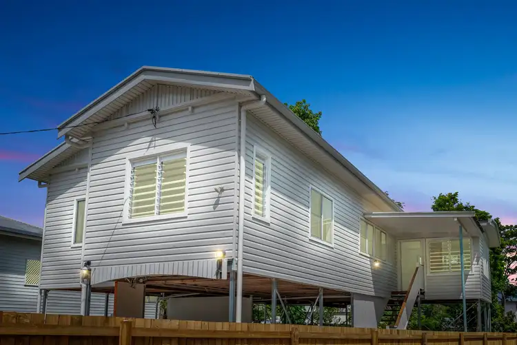 32 Old Smithfield Road, Freshwater QLD 4870