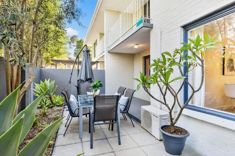 Main view of Homely unit listing, 3/3 Currie Street, Jolimont WA 6014
