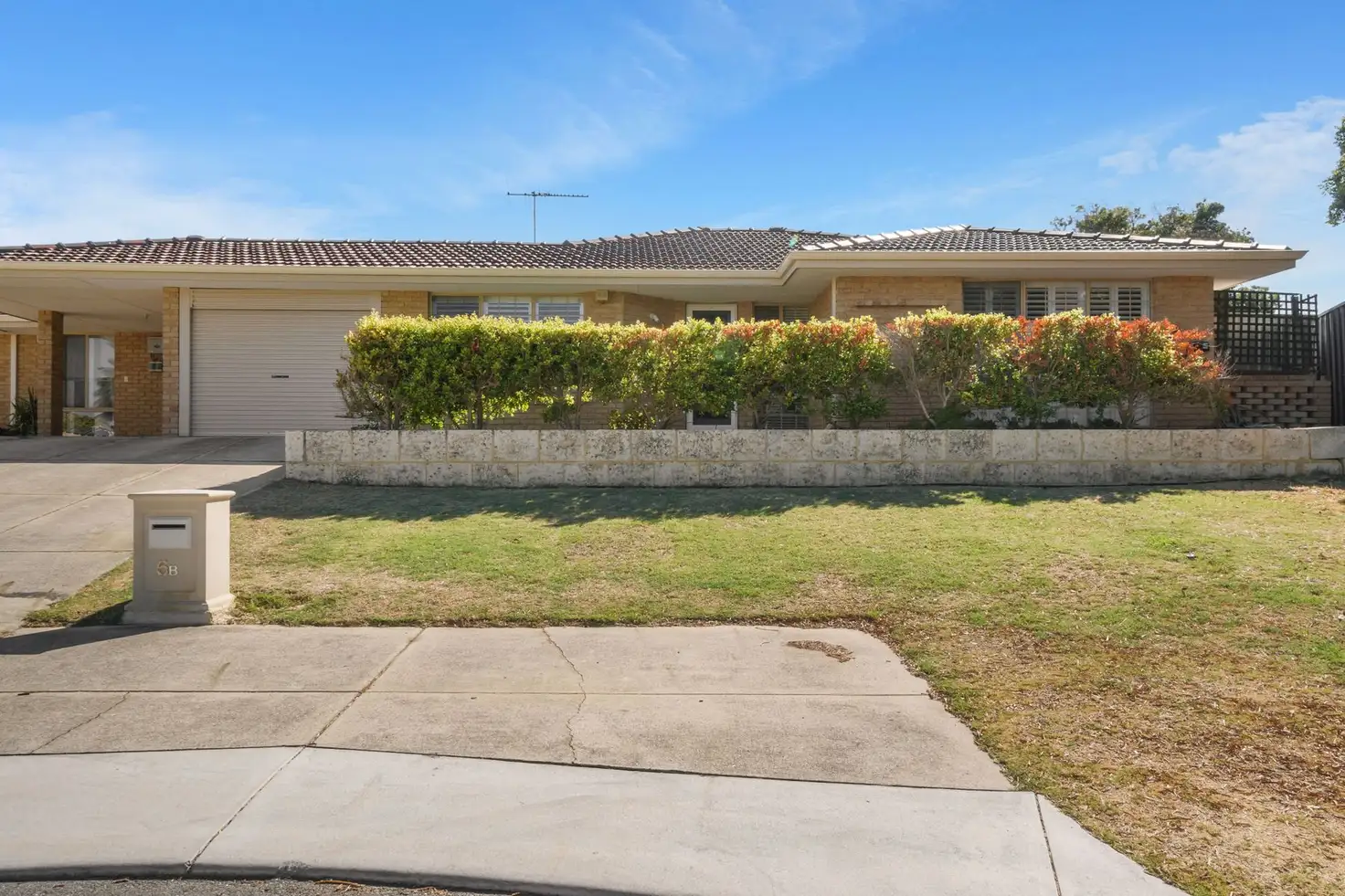 Main view of Homely semi-detached listing, 6B Phillip Close, Mullaloo WA 6027
