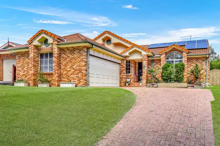 8 Bamboo Way, Stanhope Gardens NSW 2768