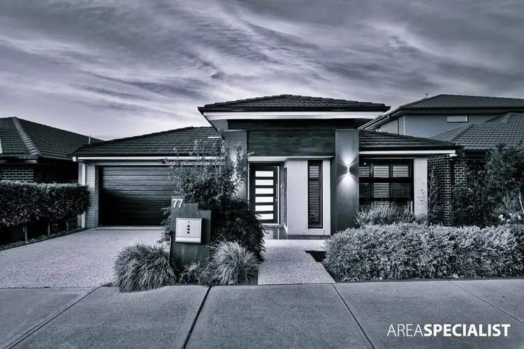 77 Noorat Place, Cranbourne North VIC 3977