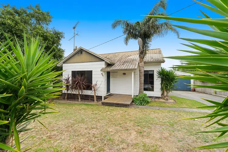 42 Service Road, Moe VIC 3825