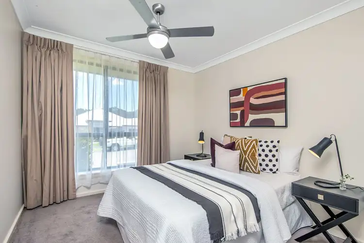 Fifth view of Homely house listing, 19 Ripon Way, Macquarie Hills NSW 2285