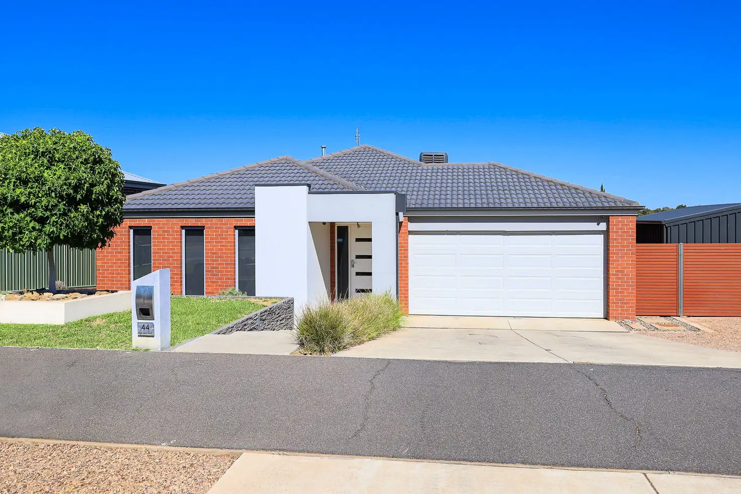 Main view of Homely house listing, 44 Highland Way, Maiden Gully VIC 3551