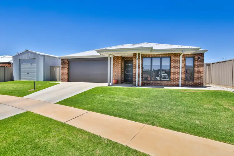 4 Gould Parade, Red Cliffs VIC 3496