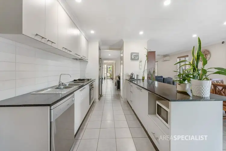 Sixth view of Homely house listing, 31 Laurence Way, Tarneit VIC 3029