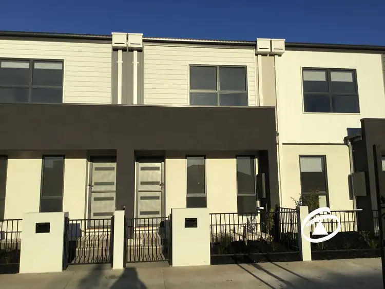 Second view of Homely house listing, 39 Hunt Way, Pakenham VIC 3810