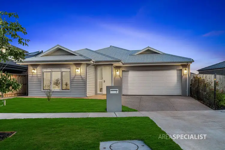 Second view of Homely house listing, 8 Sugarloaf Grove, Werribee VIC 3030