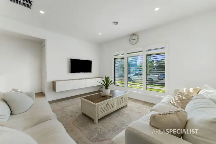 Sixth view of Homely house listing, 8 Sugarloaf Grove, Werribee VIC 3030