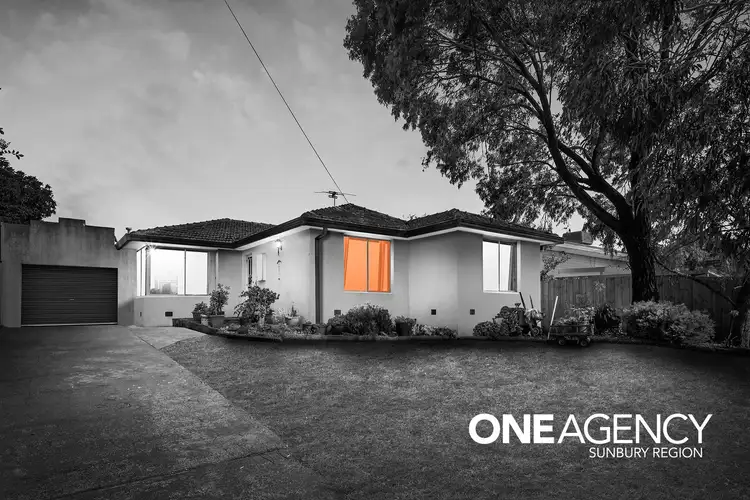 14 Sturt Street, Sunbury VIC 3429