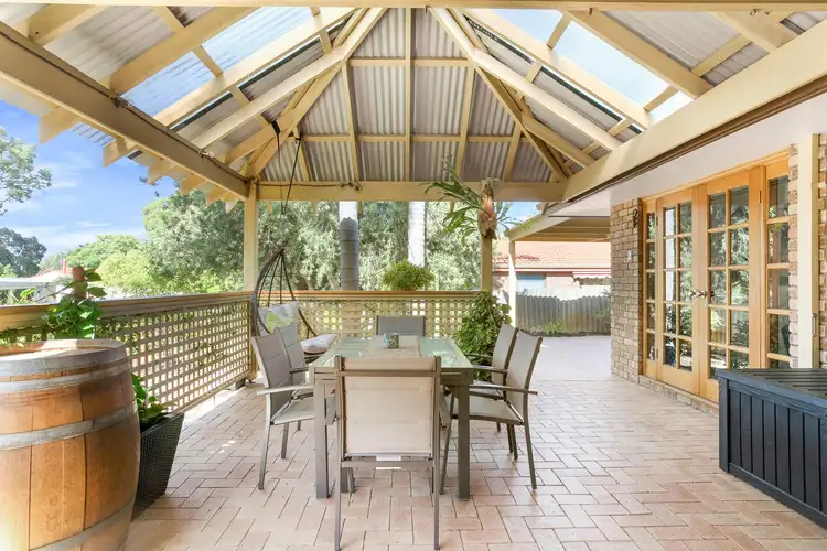29 Gladstone Road, Leeming WA 6149