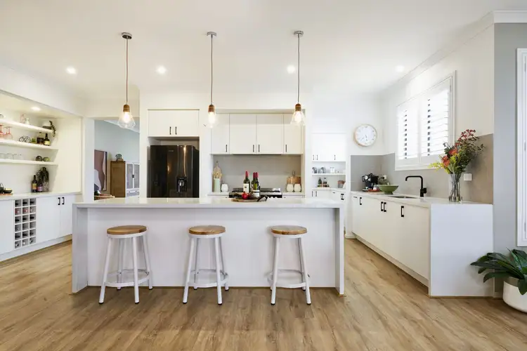 9 Poppy Street, Mickleham VIC 3064