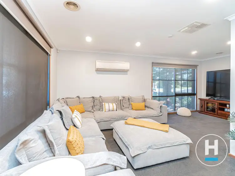 Fifth view of Homely house listing, 6 Penarth Court, Craigieburn VIC 3064