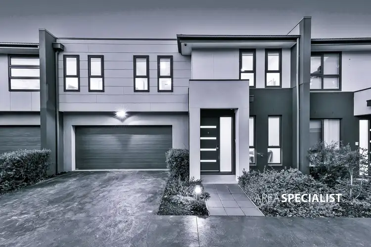 31 Orlando Crescent