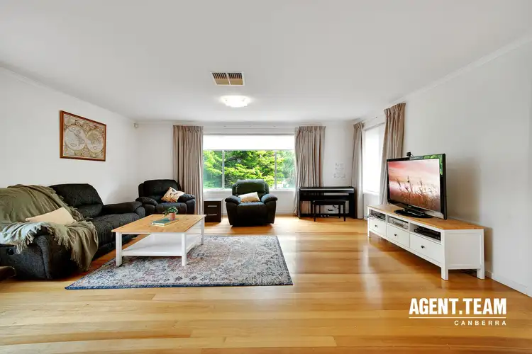 27 Kilby Crescent, Weetangera ACT 2614