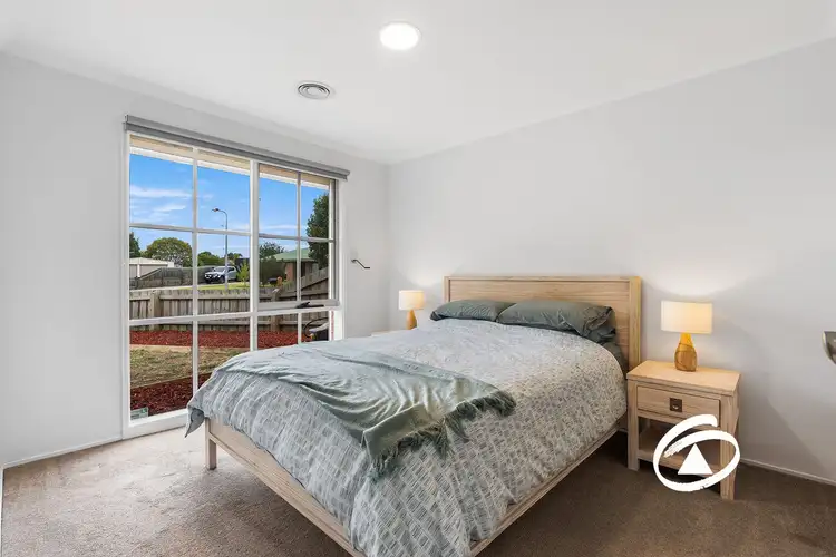 Fifth view of Homely house listing, 2 Cyprus Place, Pakenham VIC 3810