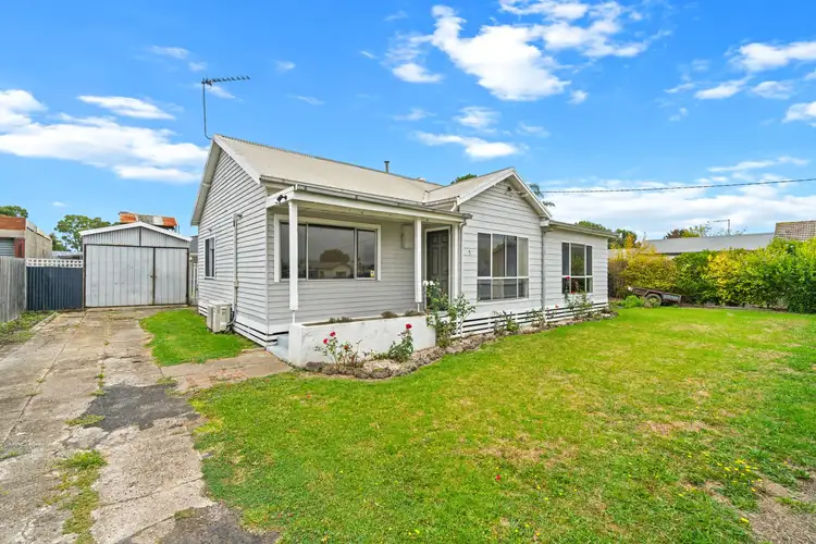Second view of Homely house listing, 5 Pollock Avenue, Traralgon VIC 3844