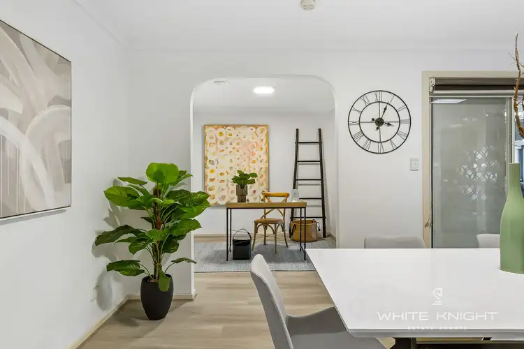 Sixth view of Homely house listing, 4 Themeda Court, Delahey VIC 3037