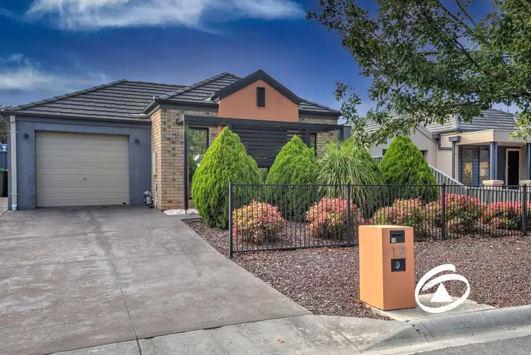 12 Downing Square, Pakenham VIC 3810