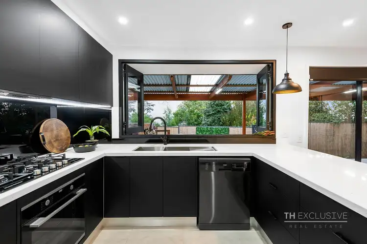 4 Gama Court, Frankston VIC 3199