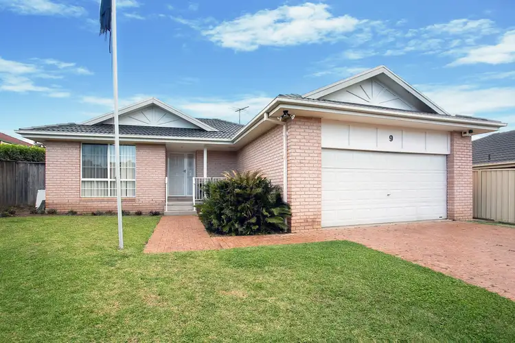 9 David Place, Mount Annan NSW 2567