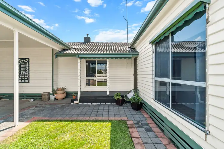 Fourth view of Homely house listing, 8 Farmer Crescent, Traralgon VIC 3844