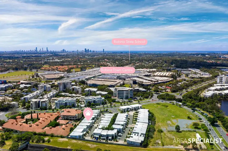 21/2 The Gardenway, Robina QLD 4226